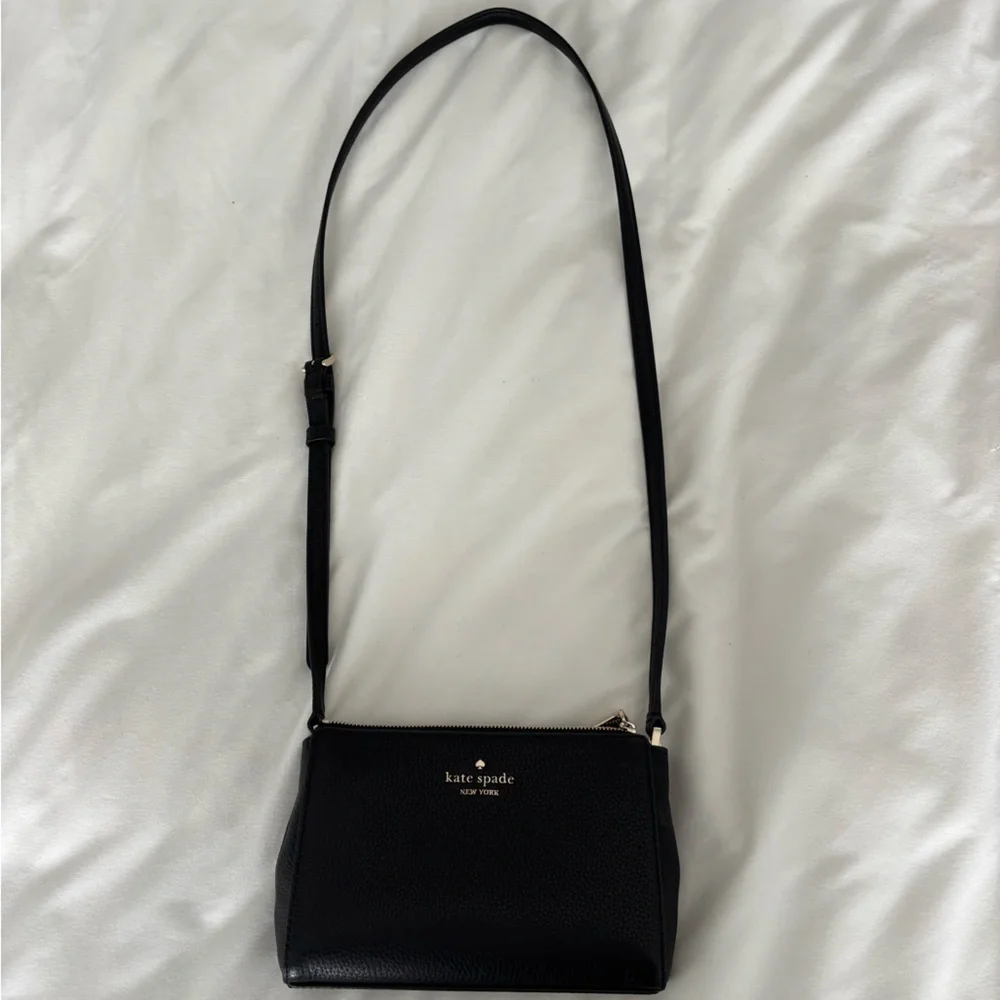 Kate Spade Elegant Black Crossbody Bag - Picture 1 of 4